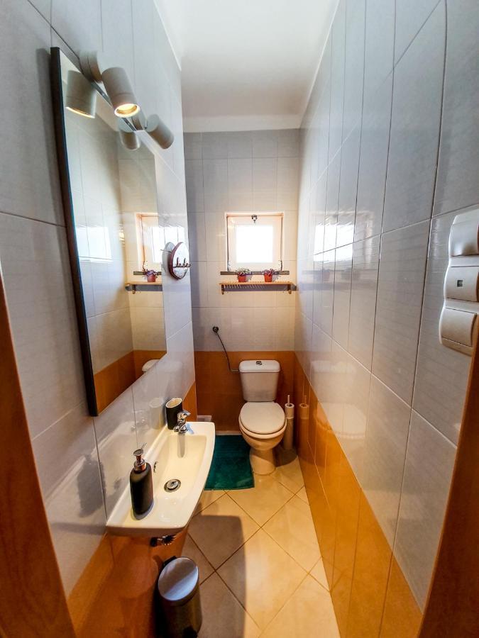 Jelly Fish Guest House ซาเกรส ภายนอก รูปภาพ